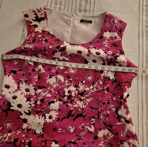 Beautiful fully-lined dress - Picture 6 of 6